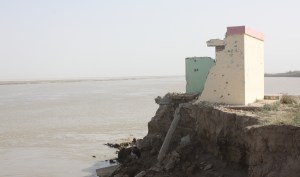 A school close to disappearing into the Amu Darya river (Copyright: Joe Dyke)